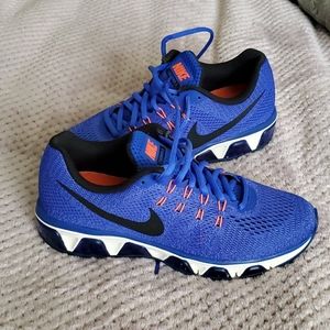 Nike TailWind
